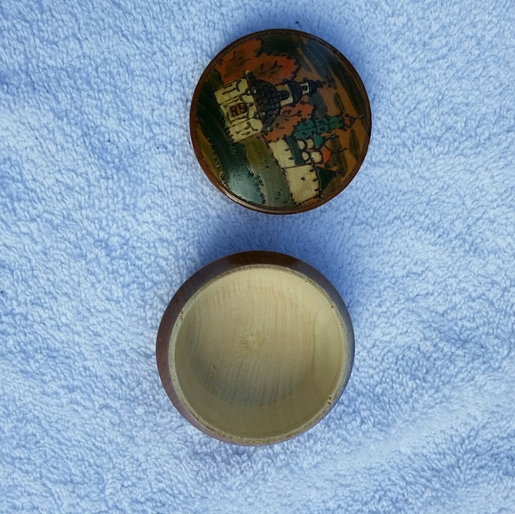 Vintage wooden trinket box - Picture 12 of 12